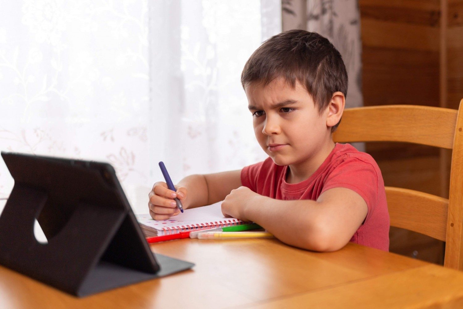 How can families cope when they can't get through to online learning?
